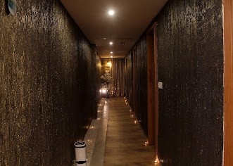 The Bronze luxury Spa spa area